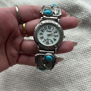 Navajo jewelary style women vintage watch